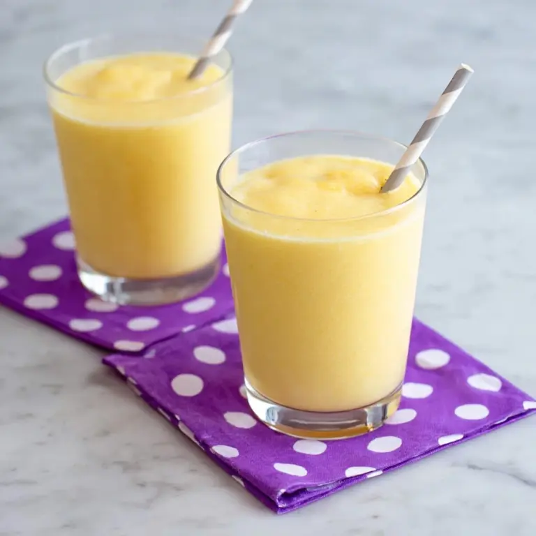 Easy 5 Minute Banana Smoothie Recipe