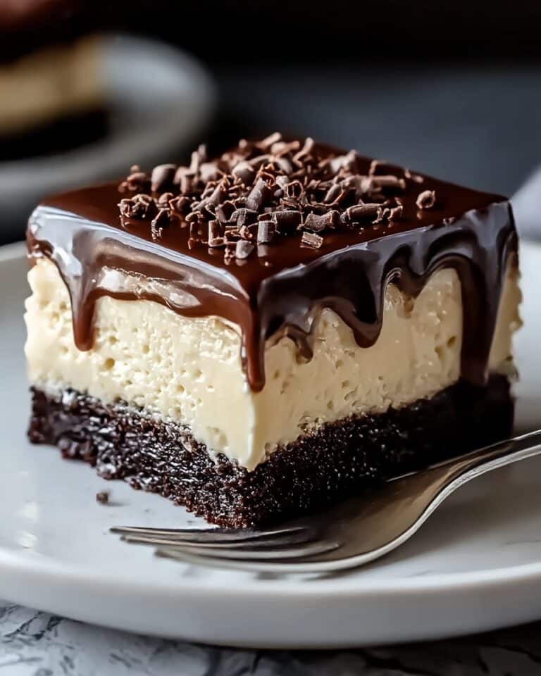 Irresistibly Rich Chocolate Ooey Gooey Cake Recipe