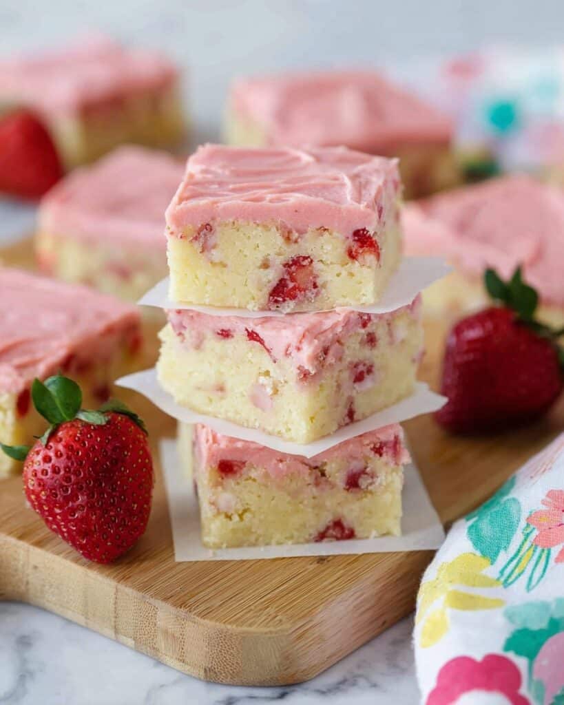 Strawberry Lemon Blondies Recipe